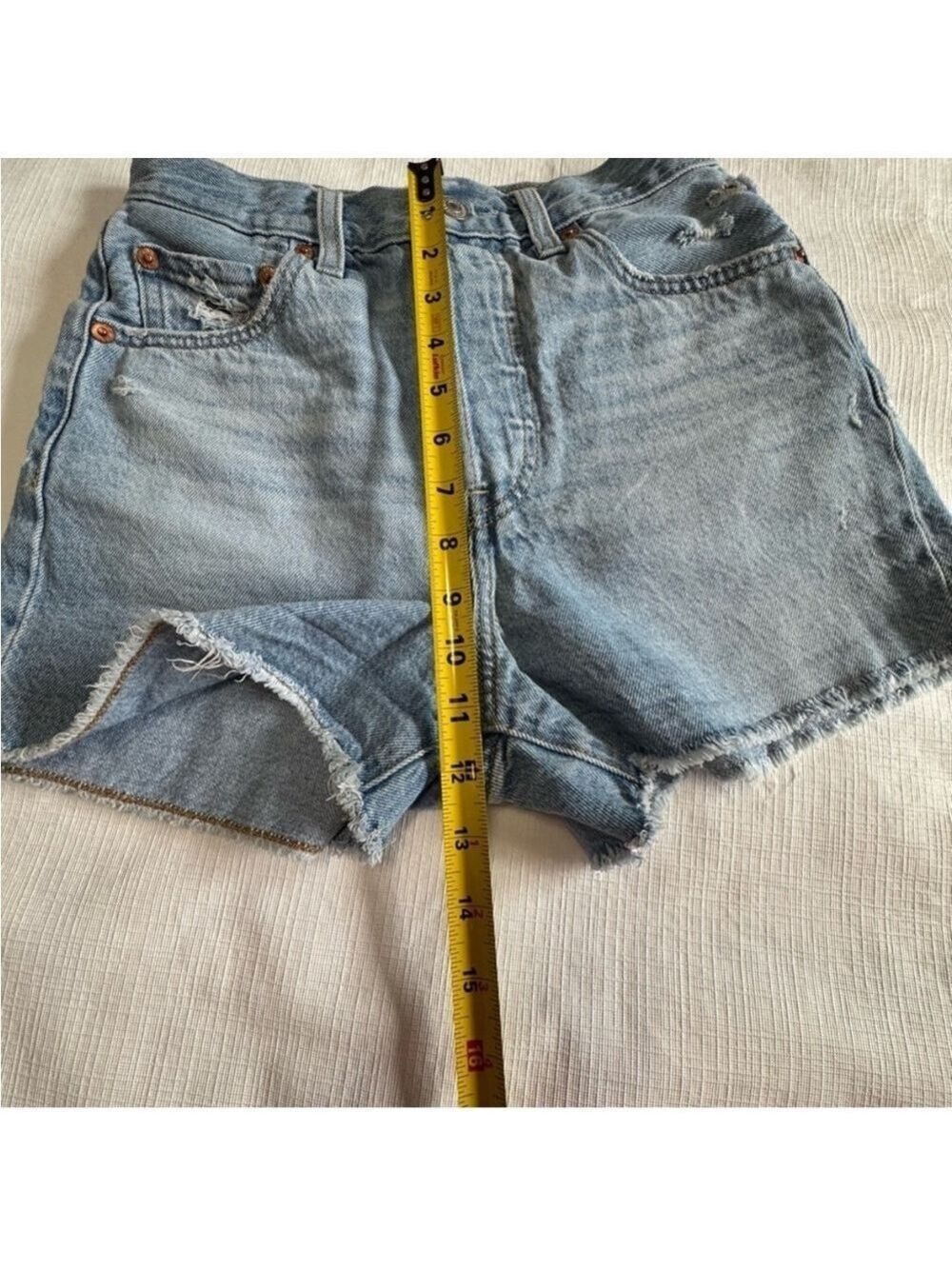 Levi's RIBCAGE SHOR, Blue Jean Shorts High-Waisted Frayed Hem, PREMIUM - Picture 10 of 12
